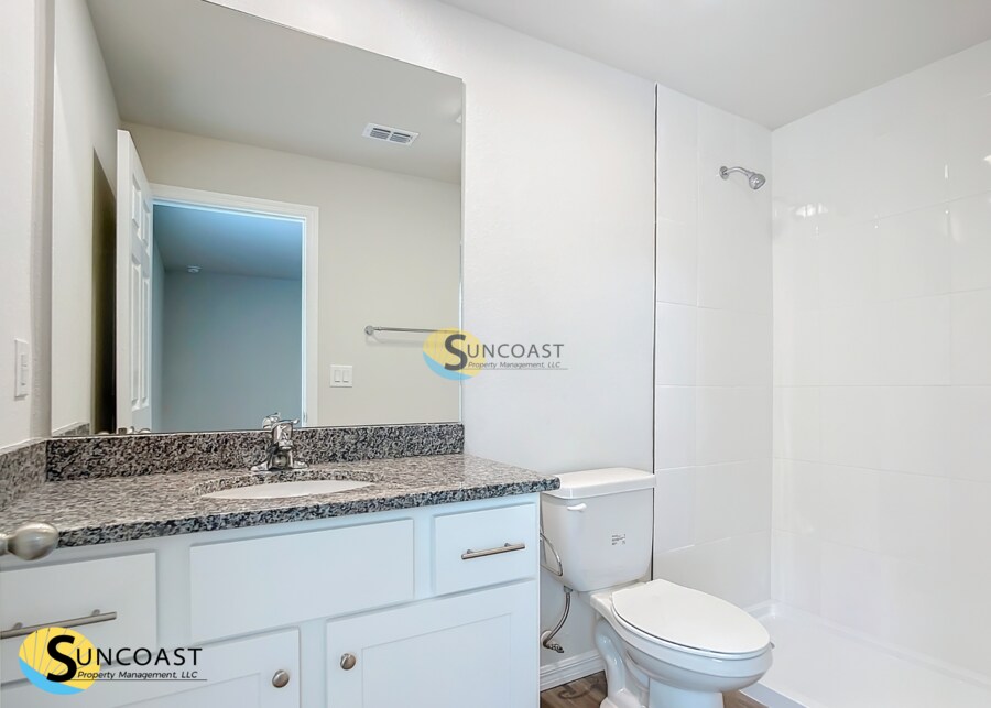 Building Photo - 109 E Harvard St