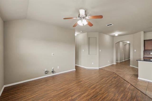 Building Photo - 1101 Roman Dr
