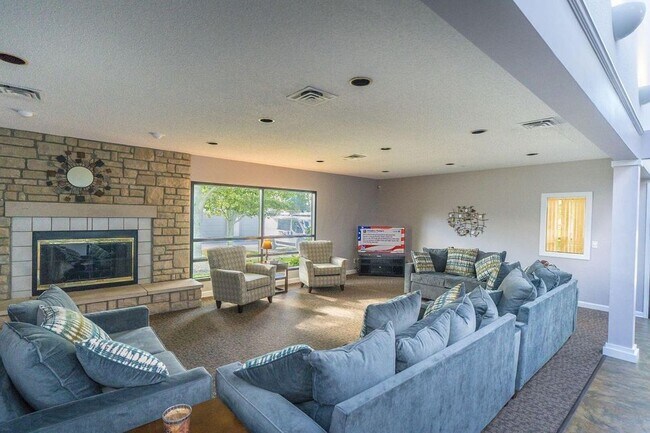 Building Photo - 1710 Messner Dr