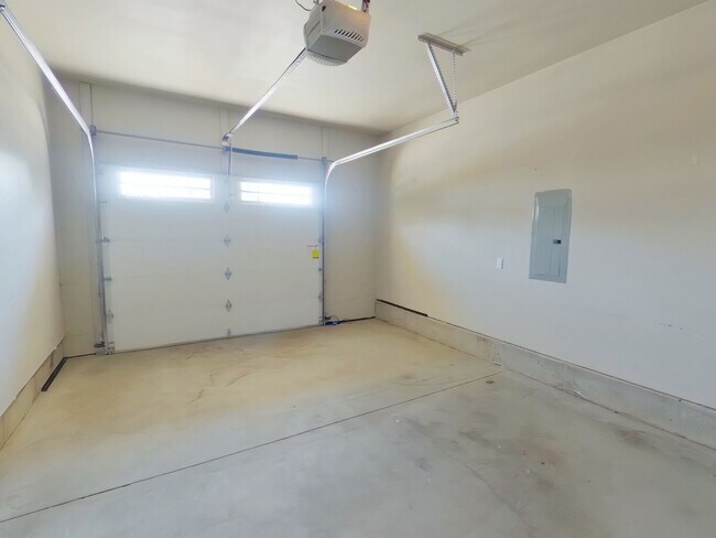 Building Photo - 325 NW 21st St