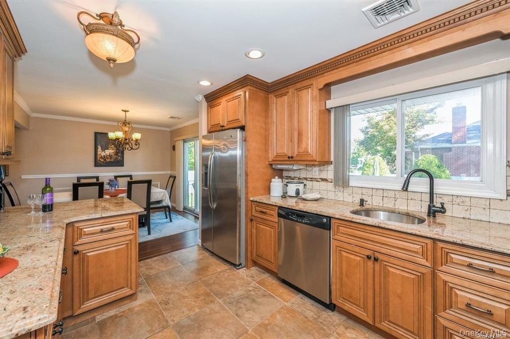 Building Photo - 41 Eaton Rd