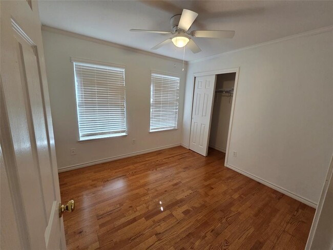 Building Photo - 225 Spring Branch Loop