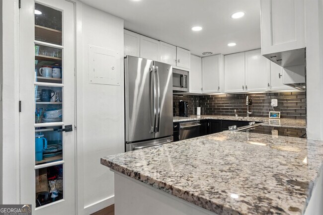Building Photo - 130 26th St NW