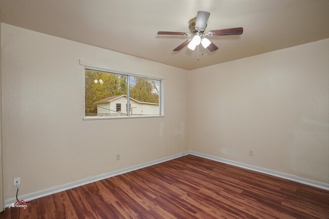 Building Photo - 3215 Impala Dr