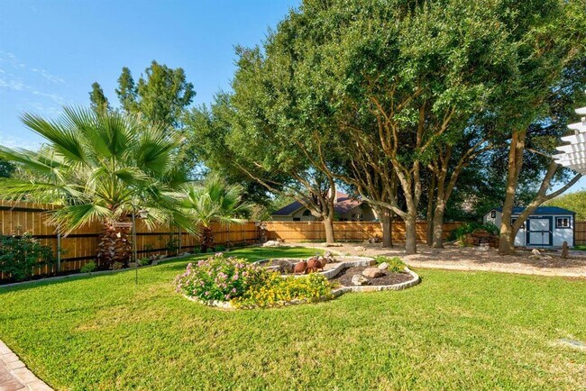 Building Photo - 114 Highalea Ct