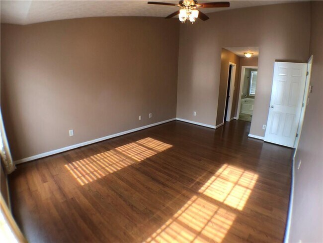Building Photo - 3337 Baymount Way