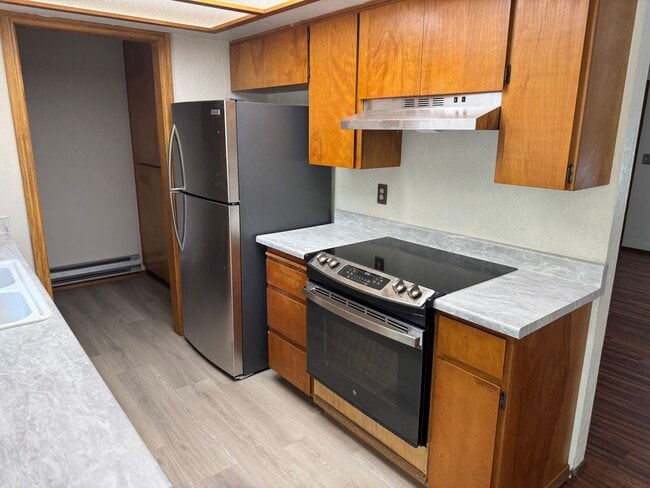 Building Photo - 3 Bed/1 Bath +Garage & Shop, Marblemount
