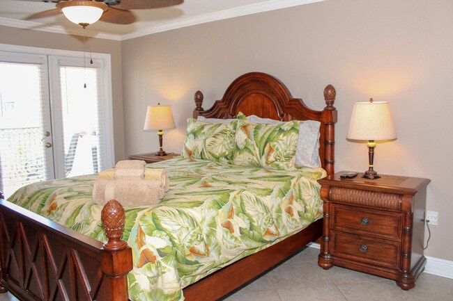 Building Photo - 2046 Beach Blvd