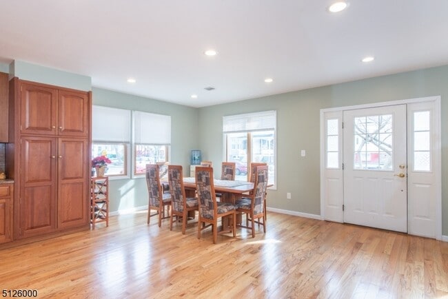 Building Photo - 21 Phoenix Ave