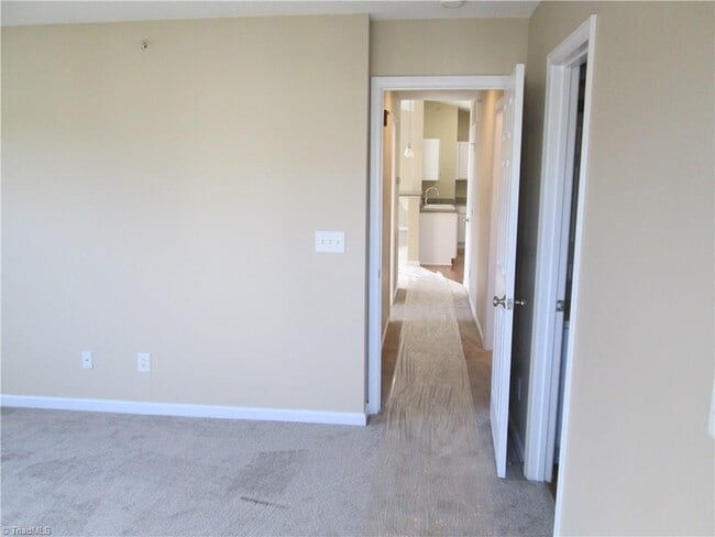 Building Photo - Coming soon!1 2 BR, 2BA!