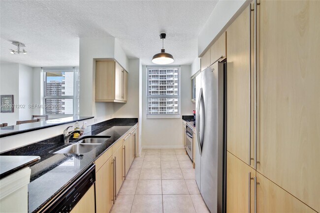Building Photo - 2080 S Ocean Dr