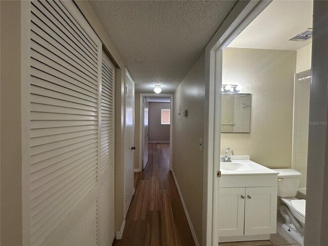 Building Photo - 1000 Lake of the Woods Blvd