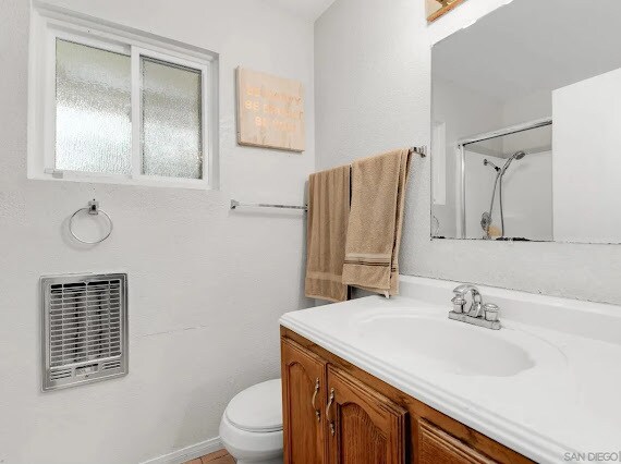 Building Photo - 4388 Bellflower Dr