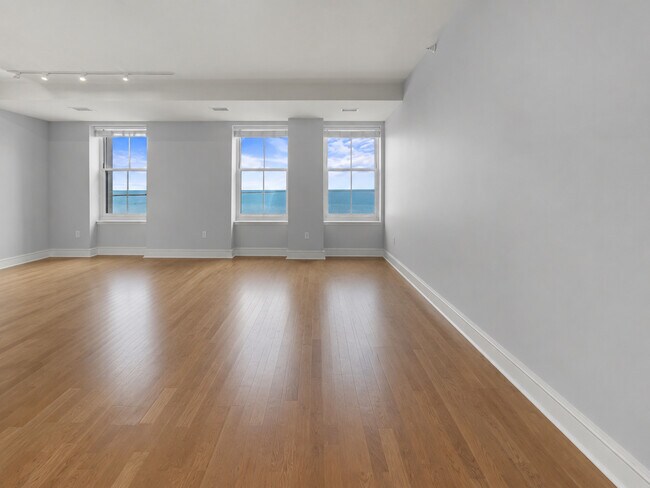 Building Photo - 850 N Lake Shore Dr