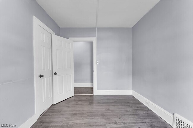 Building Photo - 4657 Warner Rd