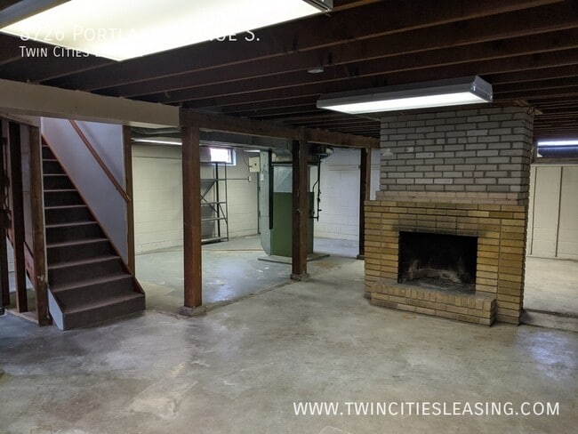 Building Photo - 8726 Portland Ave S
