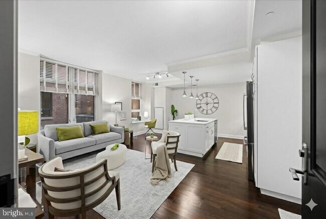 Building Photo - 4915 Hampden Ln