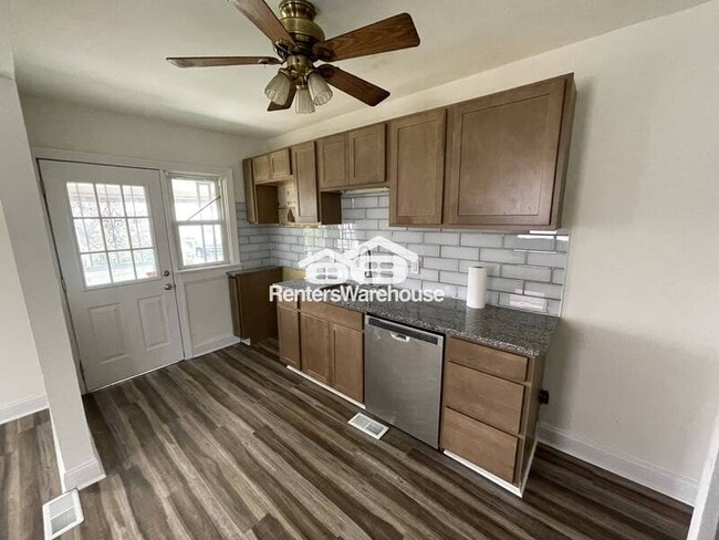 Primary Photo - 128 Wiltshire Rd