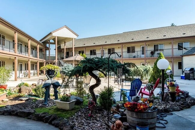 Primary Photo - 787 NW Canal Blvd