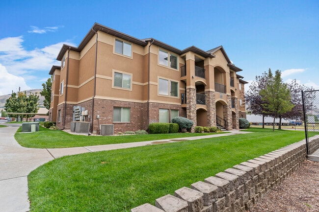 Elevation - Canyon Cove Apartments