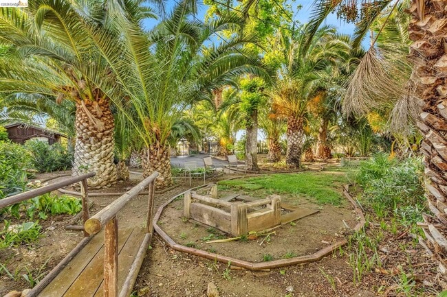 Building Photo - 3300 Concord Ave