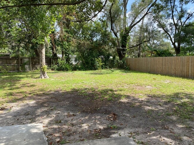 Building Photo - Renovated 2/1 Fenced in Duplex - Mead Garden/Winter Park