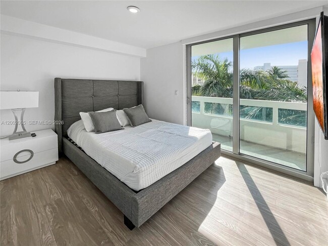 Building Photo - 1025 92nd St