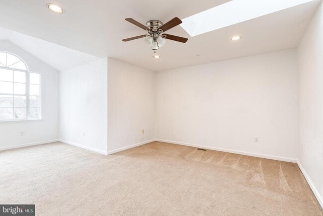 Building Photo - 10820 Sherwood Hill Rd