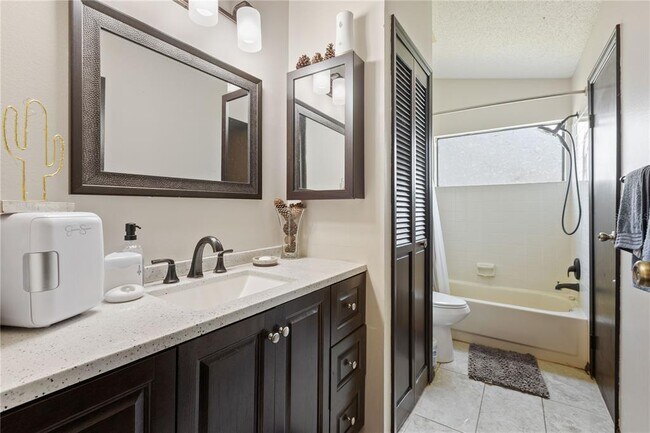 Building Photo - 5506 Redhawk Dr
