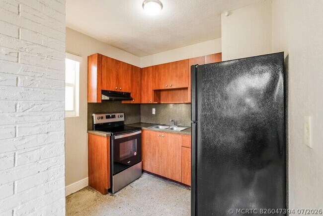 Building Photo - 2218 Farragut St