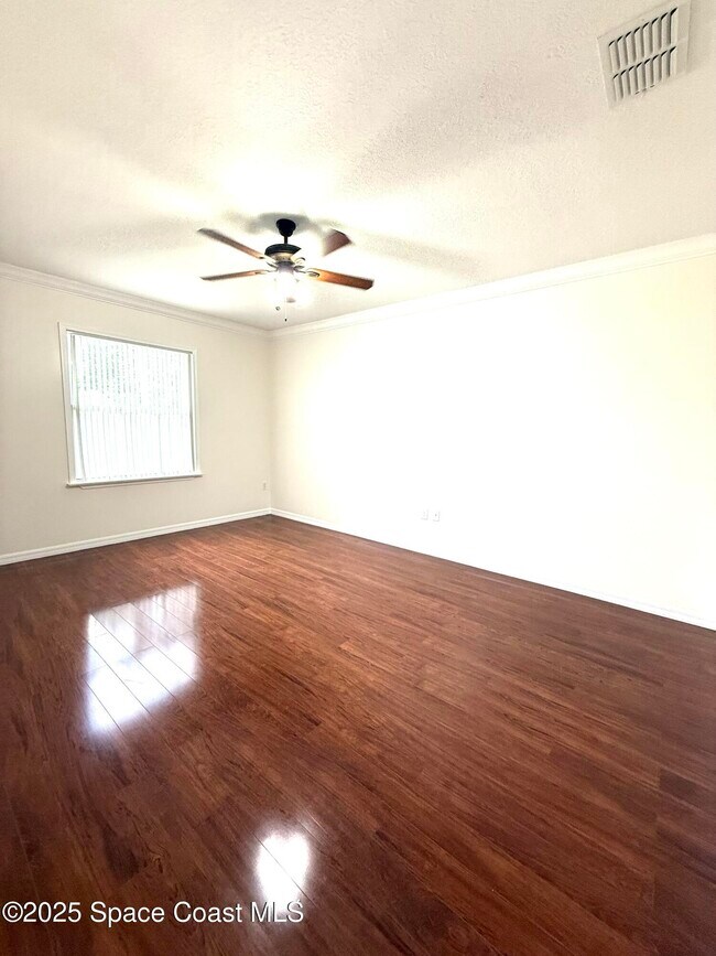 Building Photo - 1470 Kodak Dr