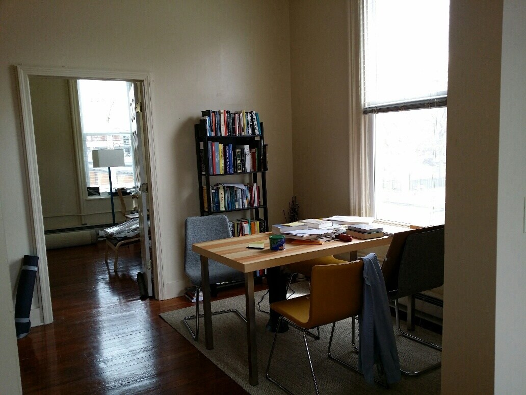 Building Photo - 516 Chapel St