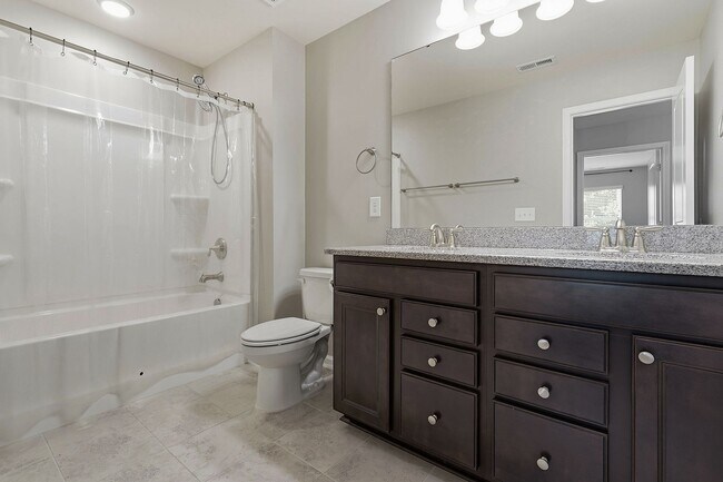 Building Photo - 438 Brk Pne Trl