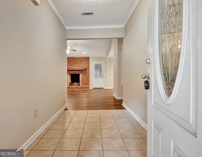 Building Photo - 135 Windham Way