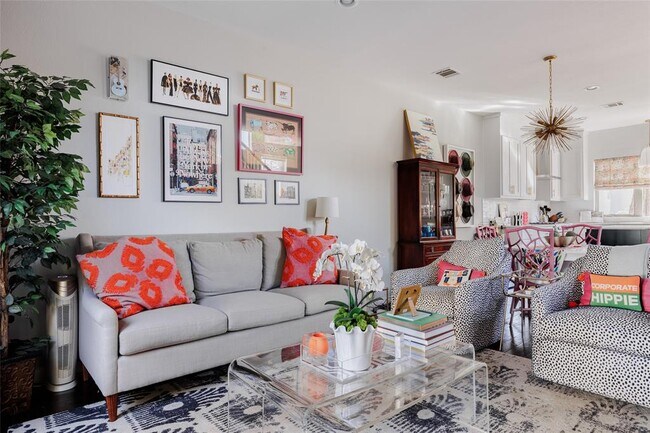 Building Photo - 2412 Wilson St