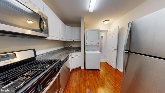 Building Photo - 1425 Northgate Square