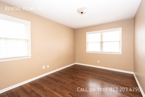 Building Photo - 10047 Lamar-