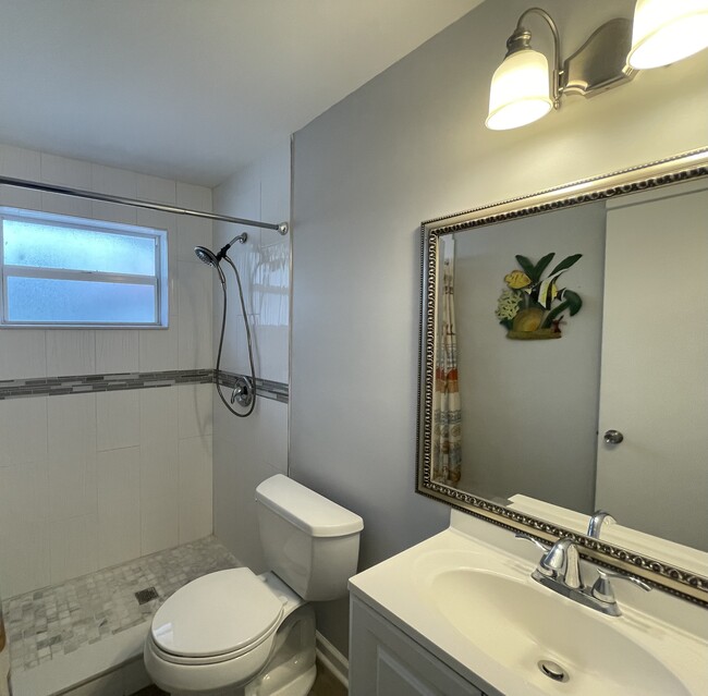 Upated Bathroom - 123 SE Sailfish Ln