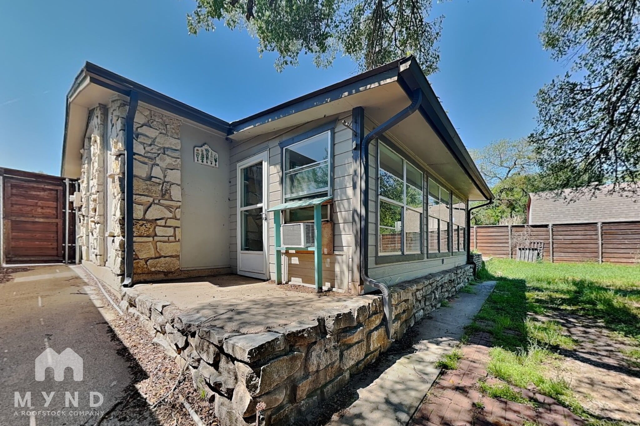 Building Photo - 612 S Rough Creek Ct