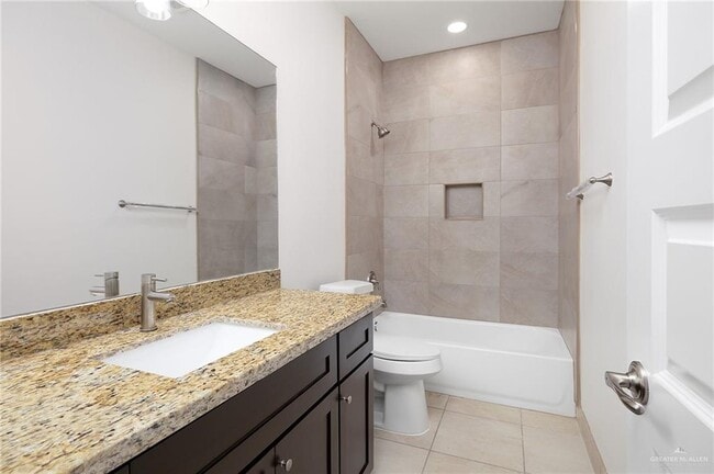 Building Photo - 2522 N Vly Cir