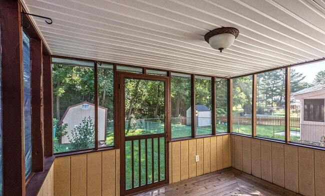 Building Photo - 241 Cedarmere Cir