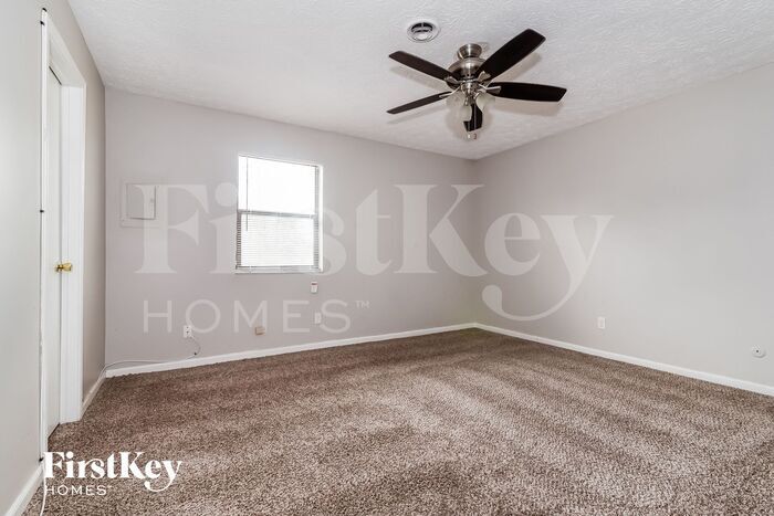 Building Photo - 5326 Yucatan Dr