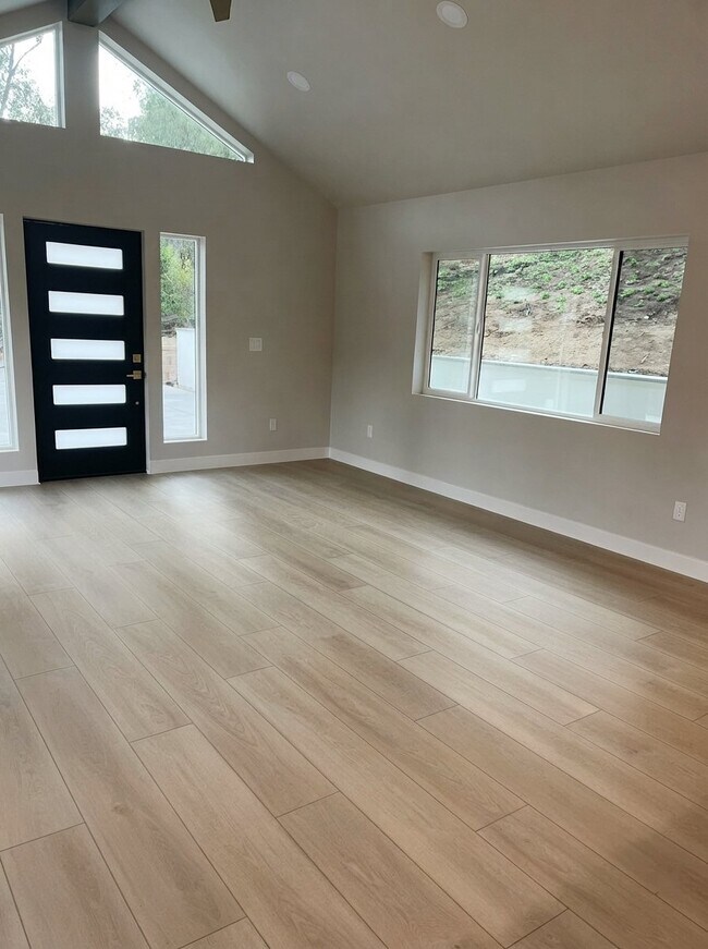 Building Photo - 14619 Rancho Santa Fe Farms Rd