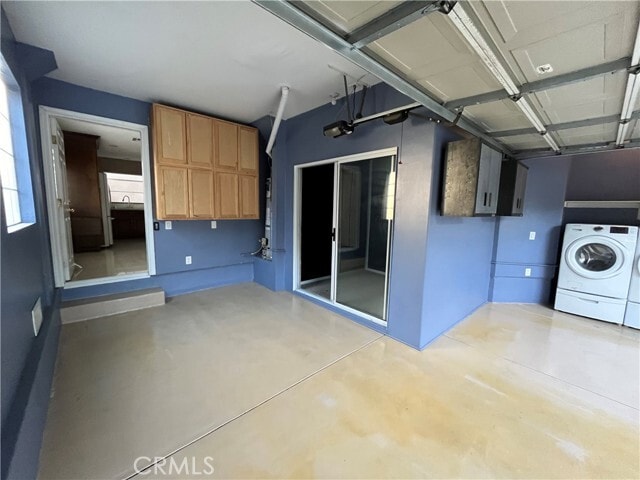 Building Photo - 13775 Glenoaks Blvd