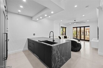 Building Photo - 23191 Fashion Dr