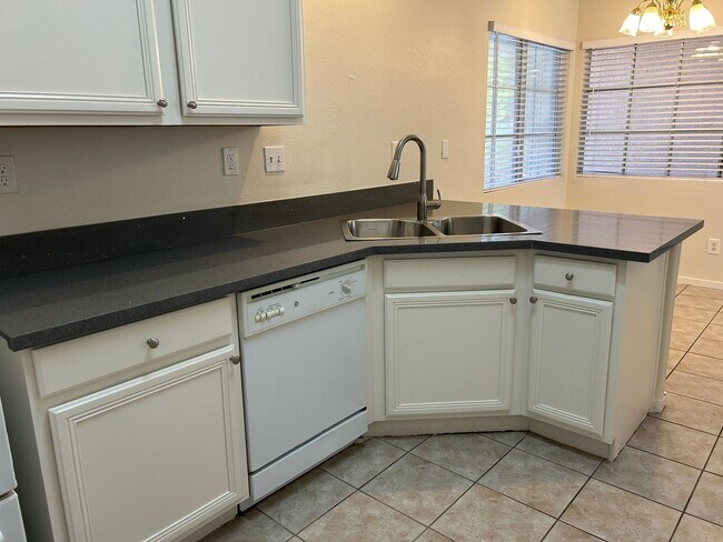 Building Photo - Beautifully Remodeled North Las Vegas Home