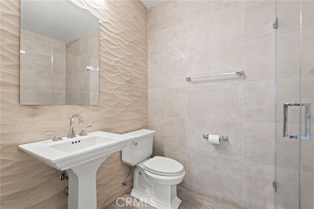 Building Photo - 928 Trovita Dr