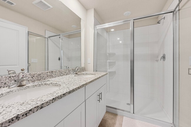 Building Photo - 5731 SE Edgewater Cir