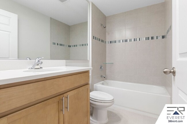 Building Photo - FULLY FENCED, LIKE NEW 3/2/1 TOWNHOUSE ON A CUL DE SAC IN BEAUTIFUL SEMINOLE WOODS