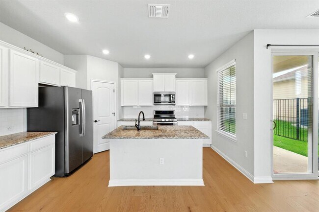 Building Photo - 8007 Orizzonte St